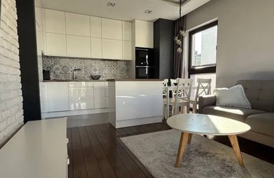 Alquiler de un moderno apartamento de 3 habitaciones, 52 m², distrito Mokotów, Varsovia, Polonia